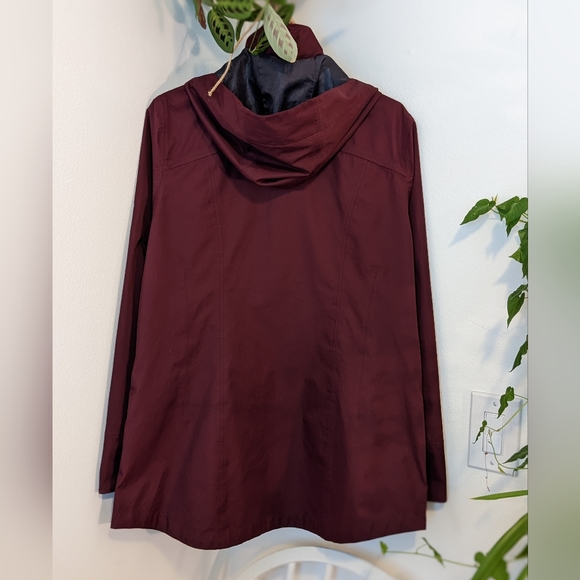 Gerry Burgundy Rain Jacket, Women's Large - Picture 2 of 5